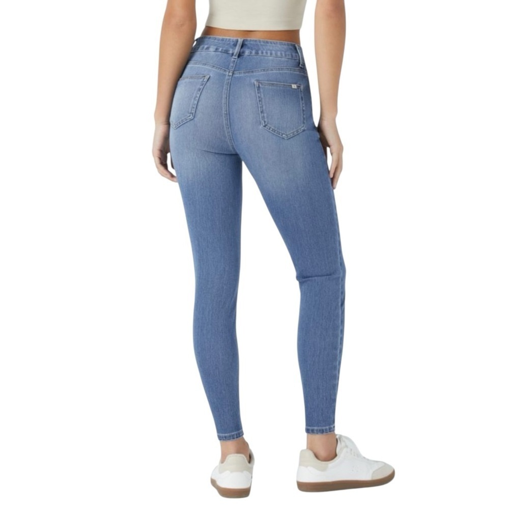 Halara Flex Mid Rise Pull On Multiple Pockets Str… - image 2